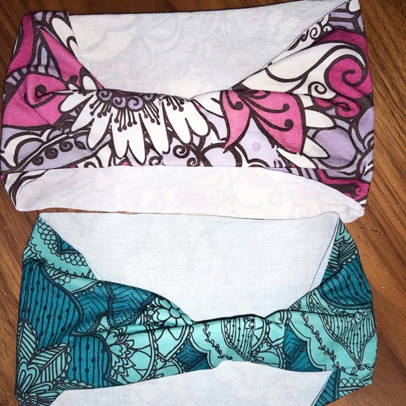 4 hair-headbands 2 Teal and Pink Prana &  2 plain